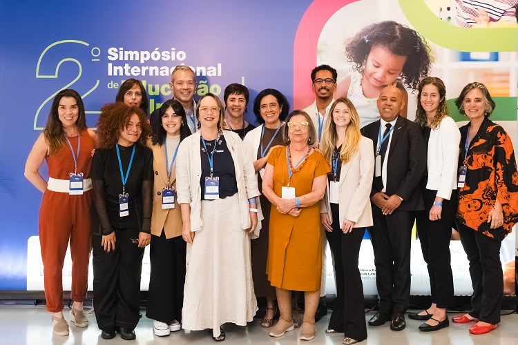 Dana McCoy, professora associada de Desenvolvimento Humano e Educação Urbana e co-presidente do Programa Humano e Educação (HDE) da Harvard Graduate School of Education – crédito: Carmen Fernandes